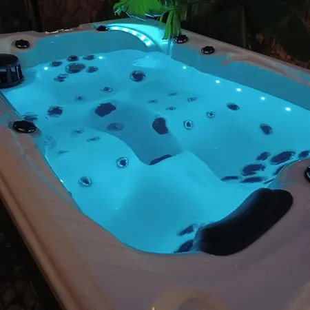 Girasol With Swimming Pool And Jacuzzi וילה Odiáxere